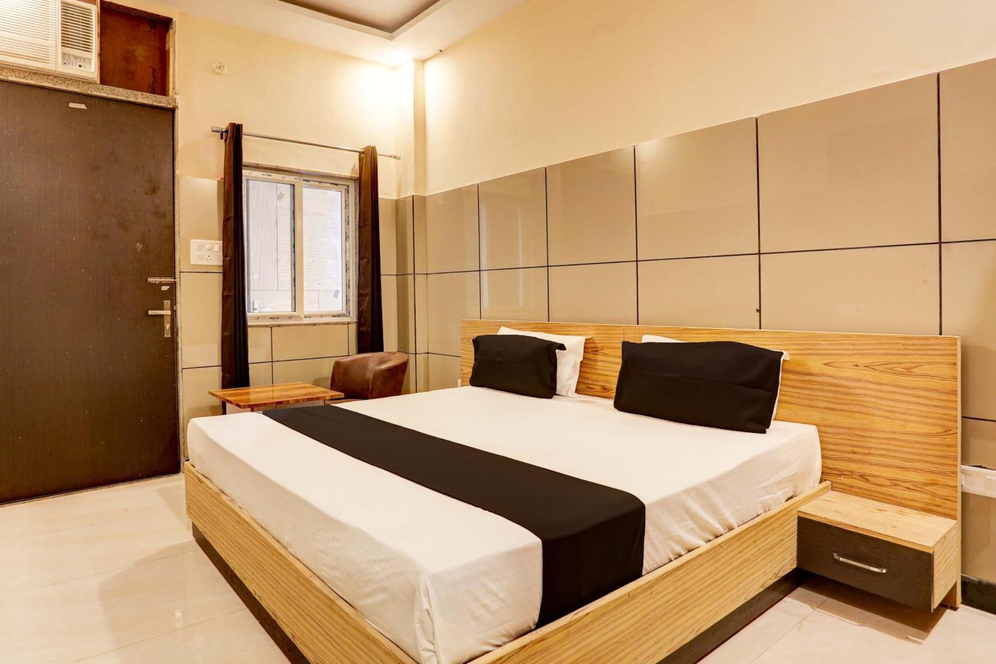 Hotel O 7 Lucknow Exteriör bild